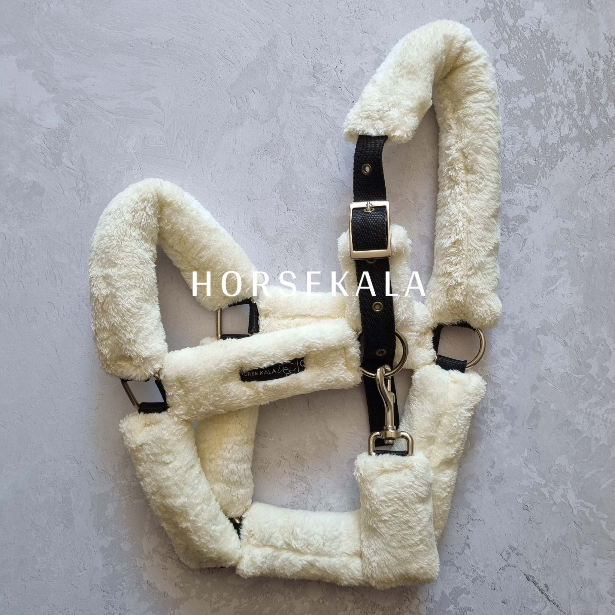 Fur full halter